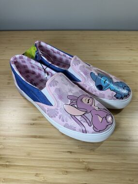 NWT  Women Disney Lilo & Stitch Slip-On Casual Sneakers Size 11 Stitch Fan Comfy